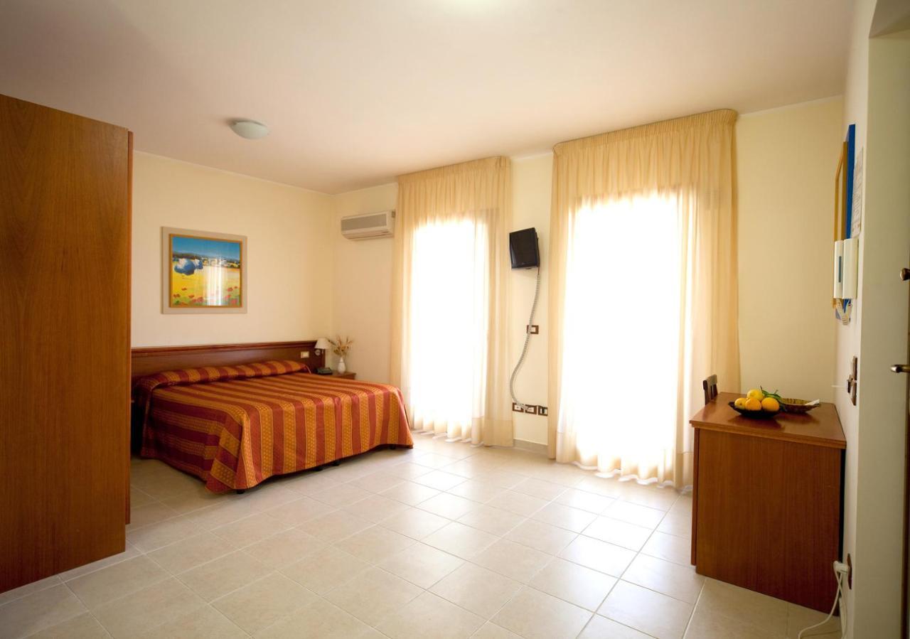 Hotel Residence Al.Pa. Ρέτζιο ντι Καλάμπρια Εξωτερικό φωτογραφία